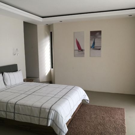 Valmarin Seafront Apartments Trou d'Eau Douce Bagian luar foto
