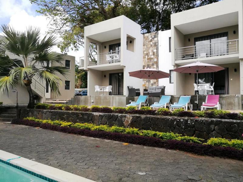 Valmarin Seafront Apartments Trou d'Eau Douce Bagian luar foto