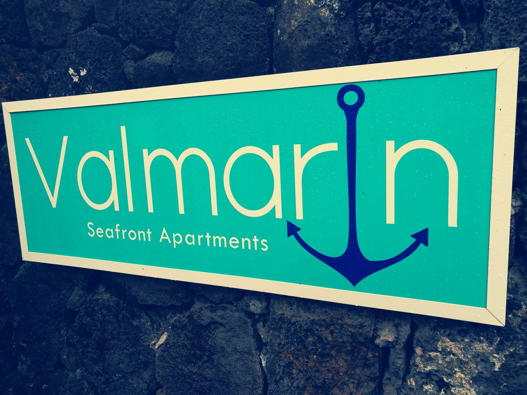 Valmarin Seafront Apartments Trou d'Eau Douce Bagian luar foto